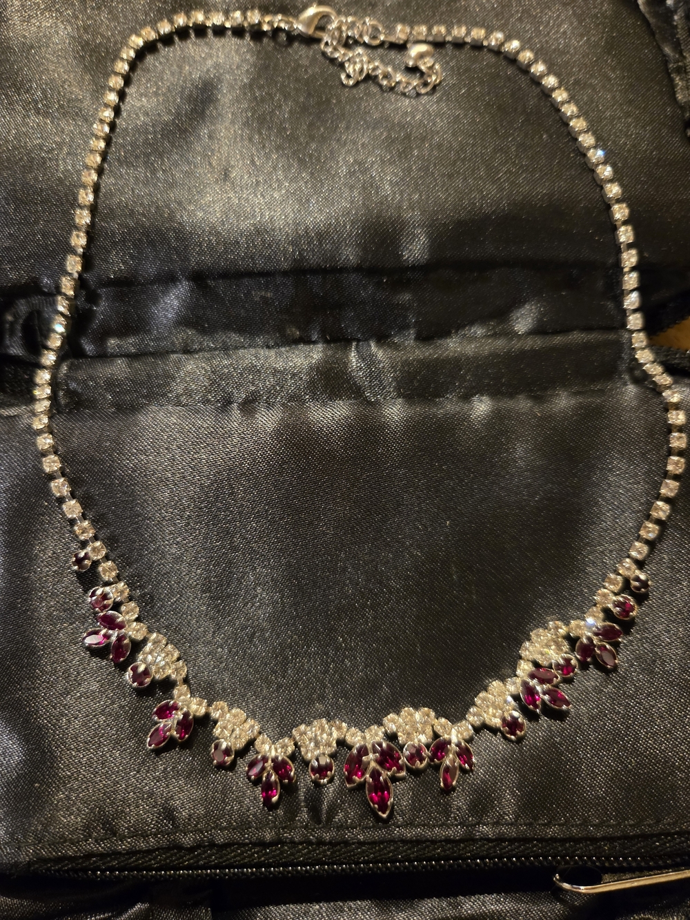 Elegant Silver-Tone Necklace with Deep Pink Gem Accents